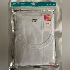 NWT Uniqlo Heat Tech Crew Neck short sleeve tshirt